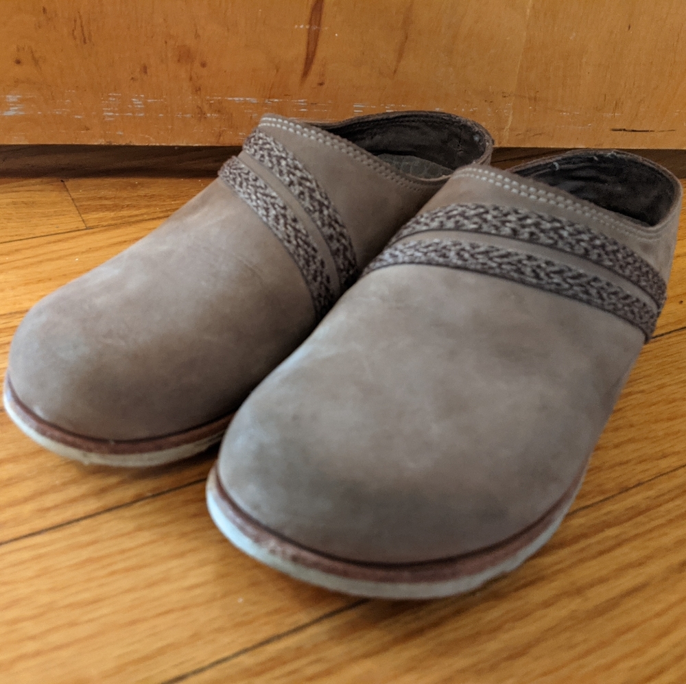 Comfy Chaco Slides